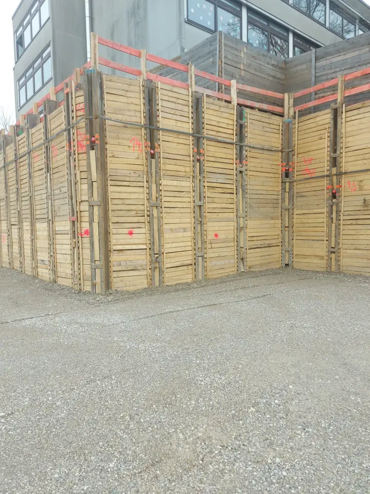 Berliner Verbau mit Holzausfachung