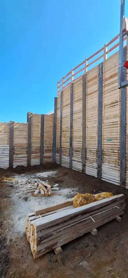 Regie- und Hilfsarbeiten auf der Baustelle